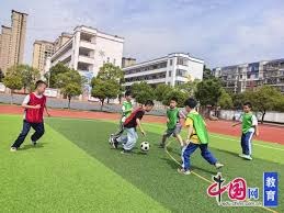 重庆球迷重燃热情中超赛程过半